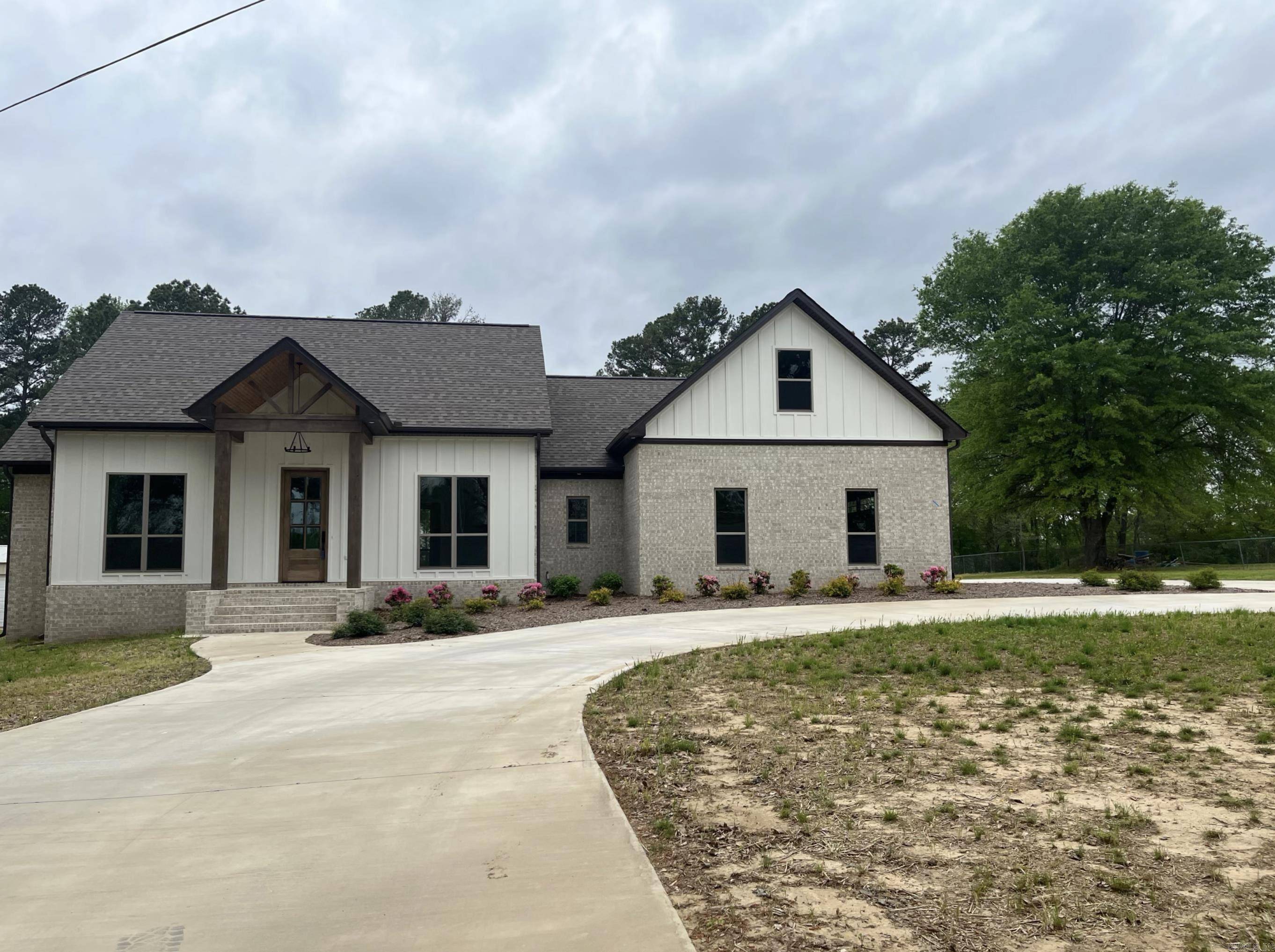 36 Church Circle, Greenbrier, AR 72058