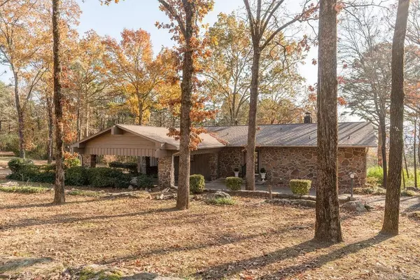 911 Blackberry Ln, Heber Springs, AR 72543