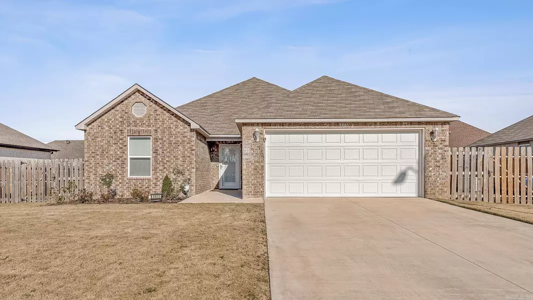 5805 Wendy, Paragould, AR 72450