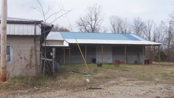 Williford, AR 72482,1618 Hwy 63 E