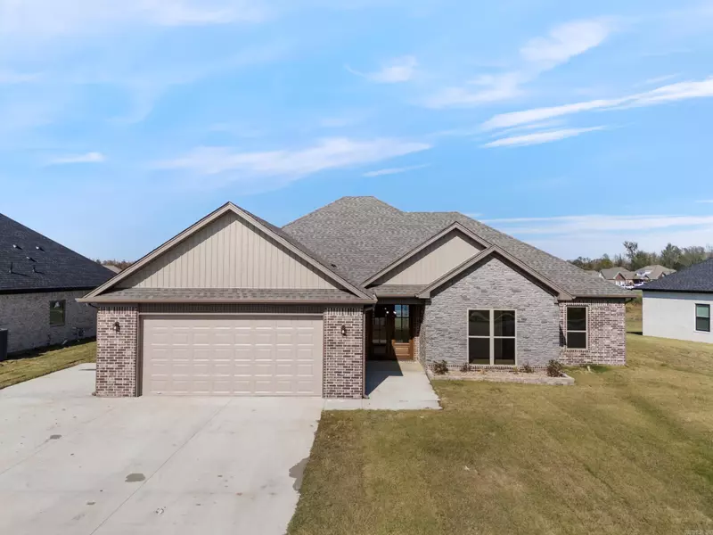 2335 Lakewood Circle, Cabot, AR 72023