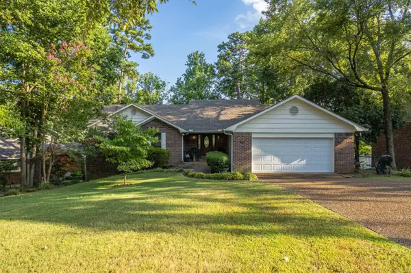 215 Osprey Drive, Hot Springs, AR 71913