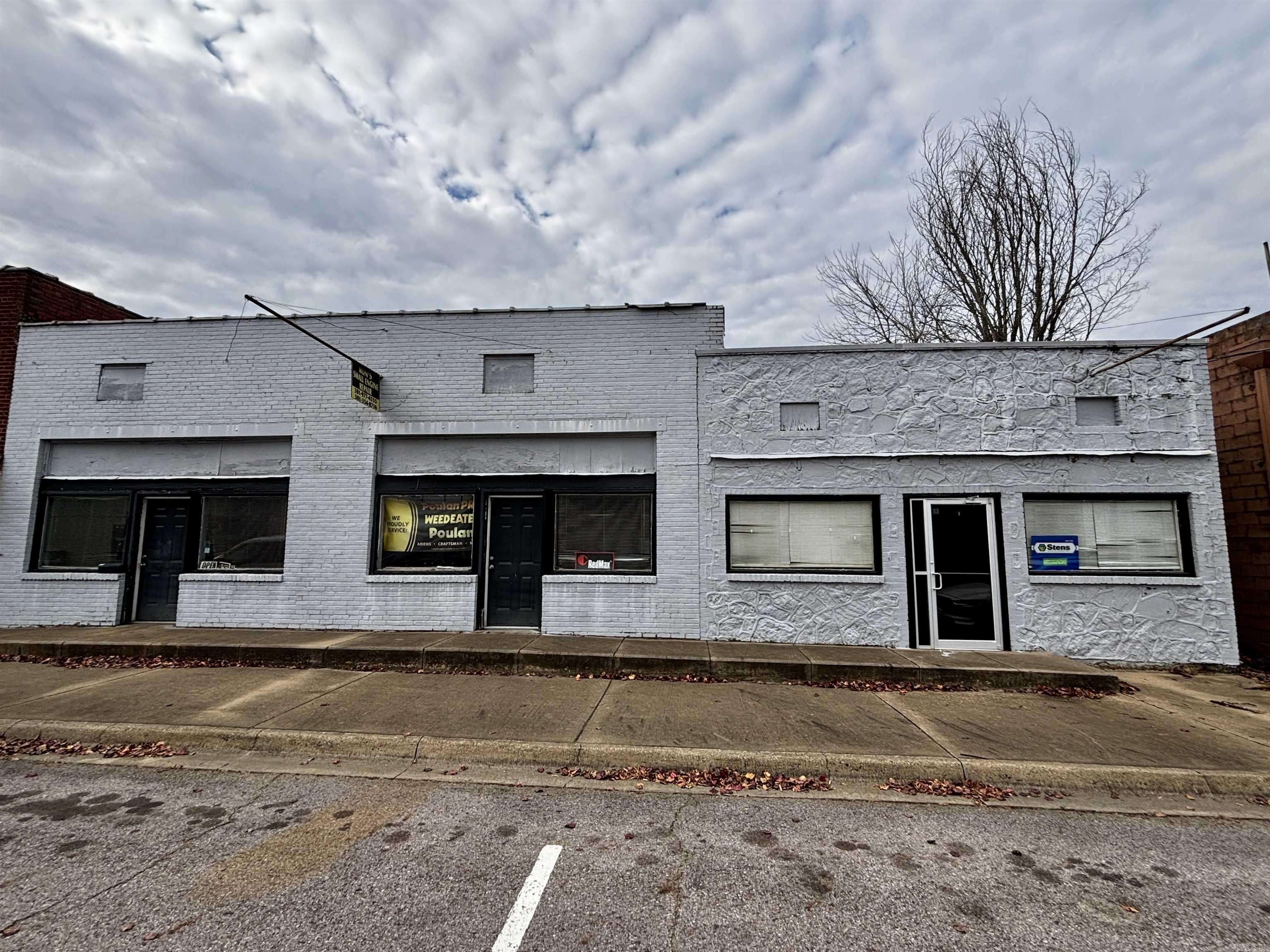 319 N Moose Street, Morrilton, AR 72110