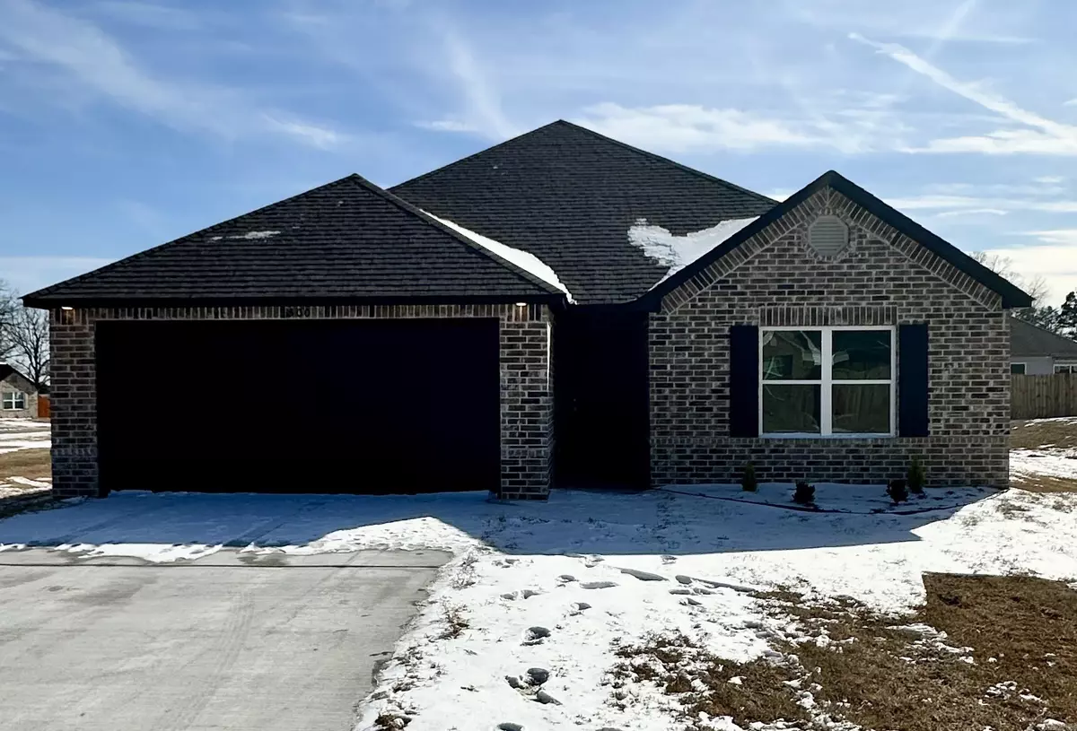 Searcy, AR 72143,1300 Springvine Drive