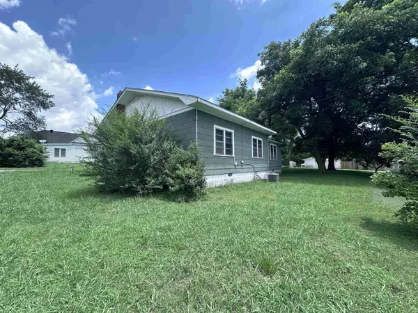 Piggott, AR 72454,162 S 10th Avenue