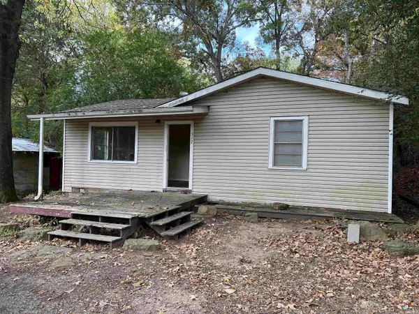 312 W Front Street, Heber Springs, AR 72543