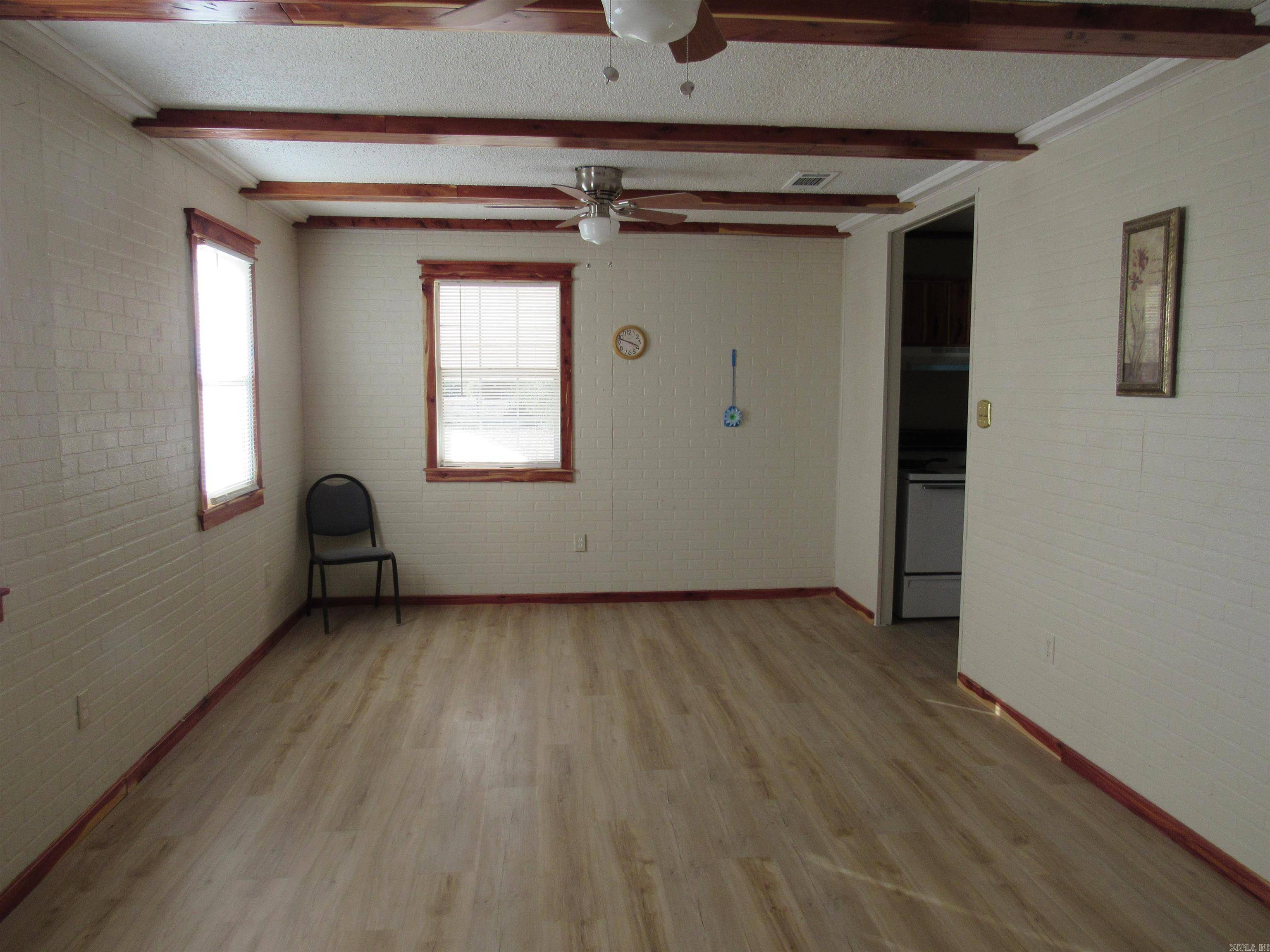 Morrilton, AR 72110,1001 DARTER Street