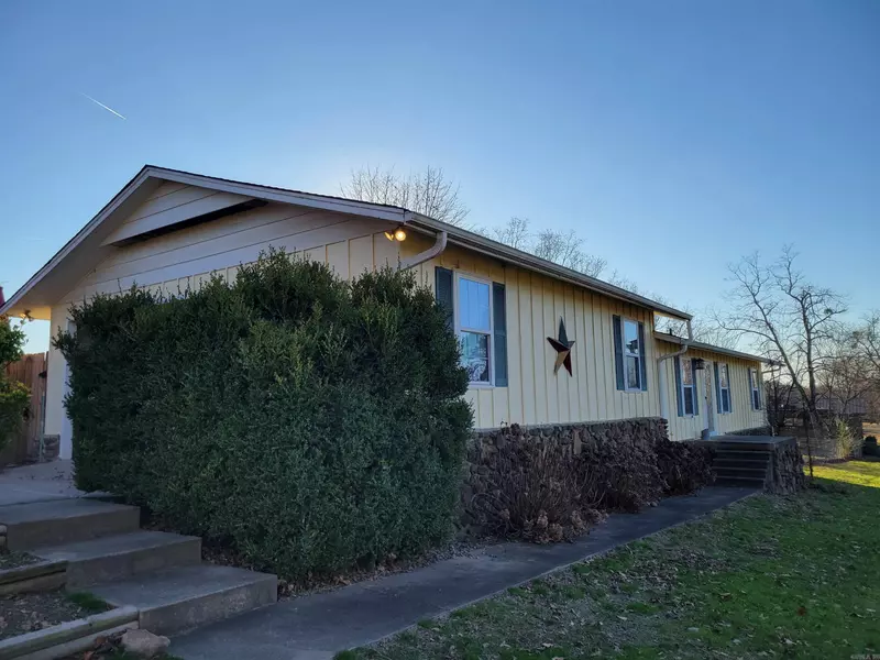 90 Kordsmeier Lane, Morrilton, AR 72110-8088