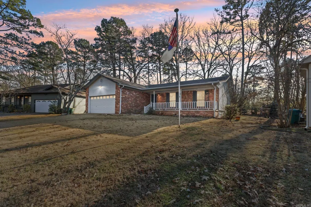 Little Rock, AR 72211,12611 Timber Bend Drive