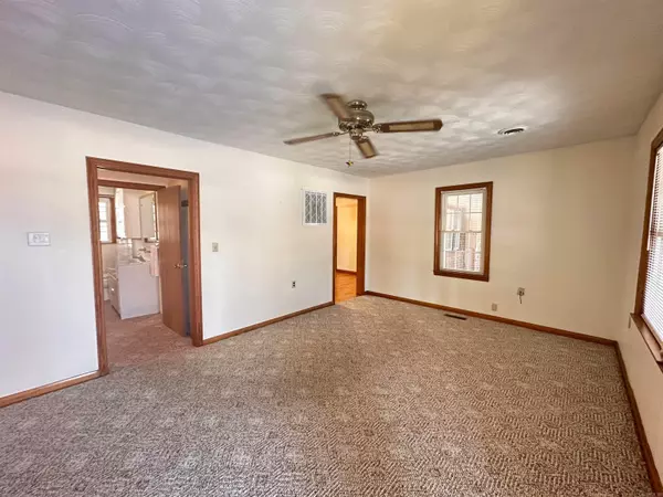 Piggott, AR 72454,245 S 18 Street