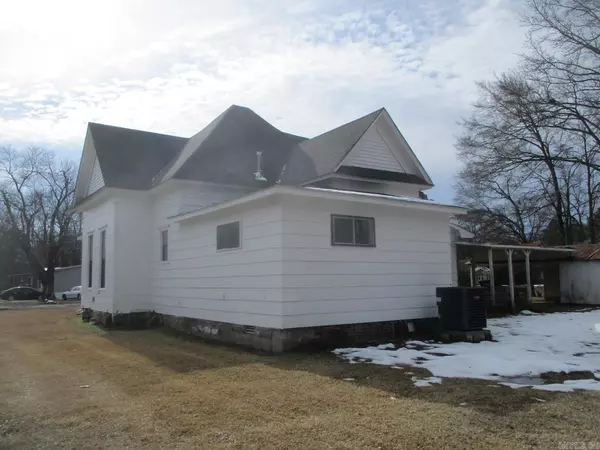 Atkins, AR 72823,613 NE 2nd Street