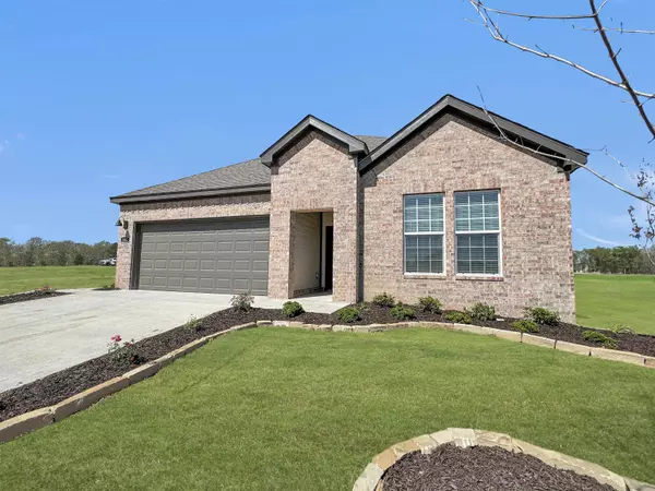 215 Lainey Drive, Maumelle, AR 72113