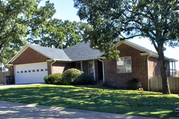 312 Live Oak Drive, Searcy, AR 72143-4524