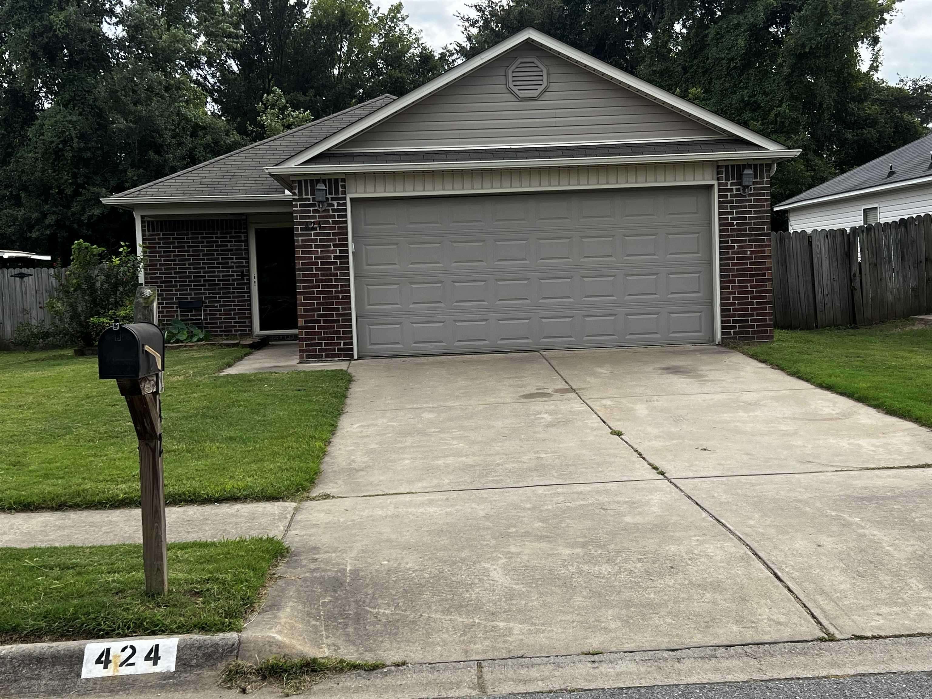 424 Saunders Drive, North Little Rock, AR 72117