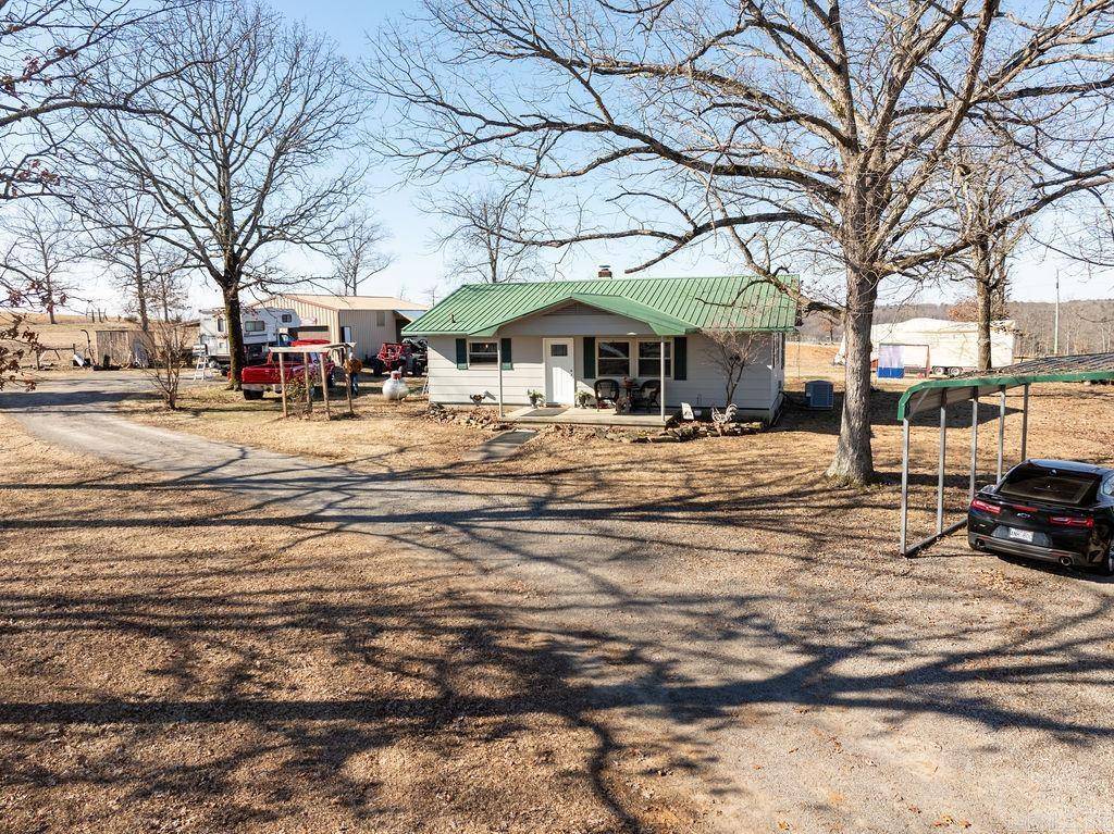 1895 Dry Mountain Road, Drasco, AR 72530