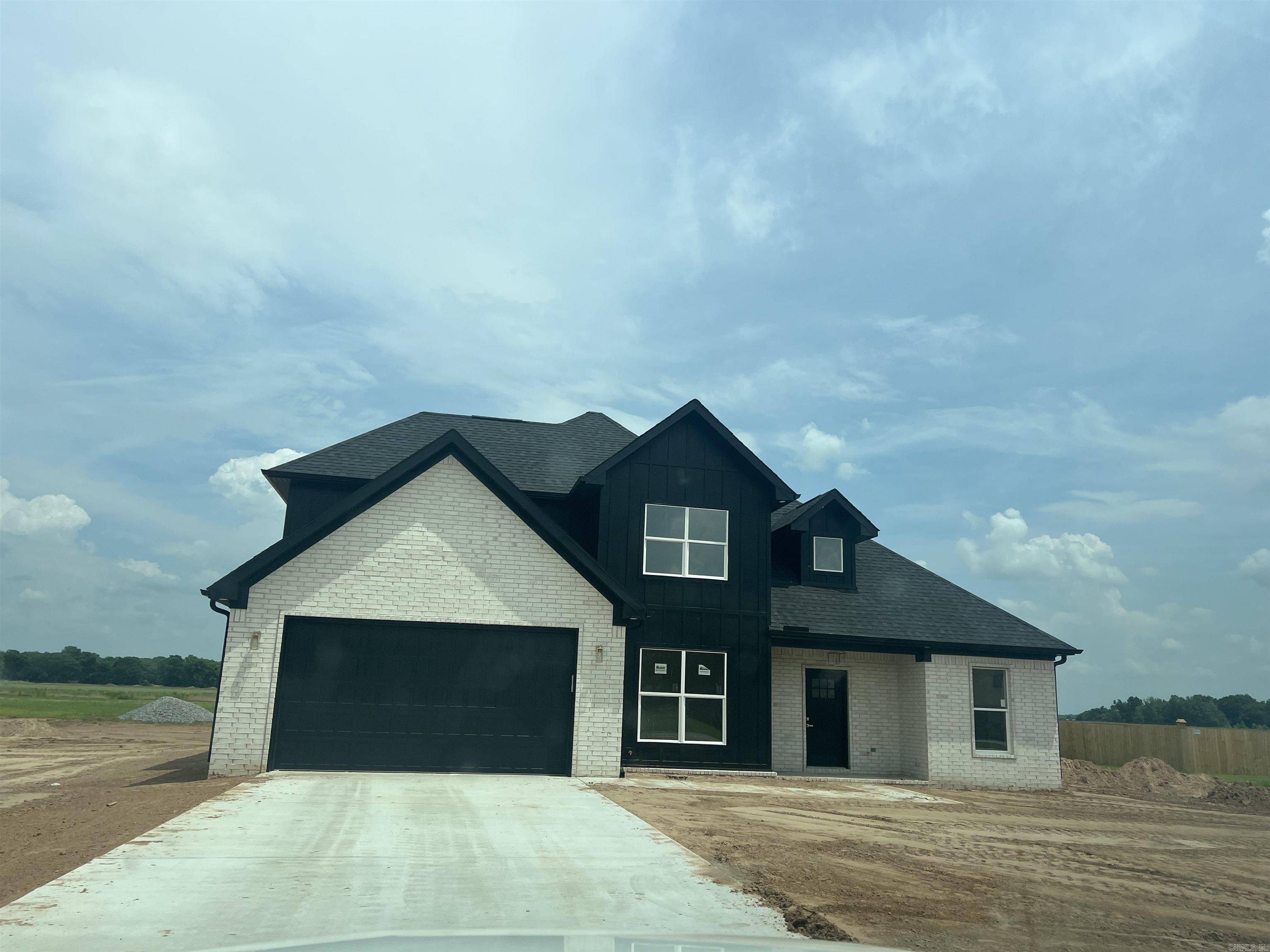 13510 Smarty Jones Dr., Scott, AR 72142