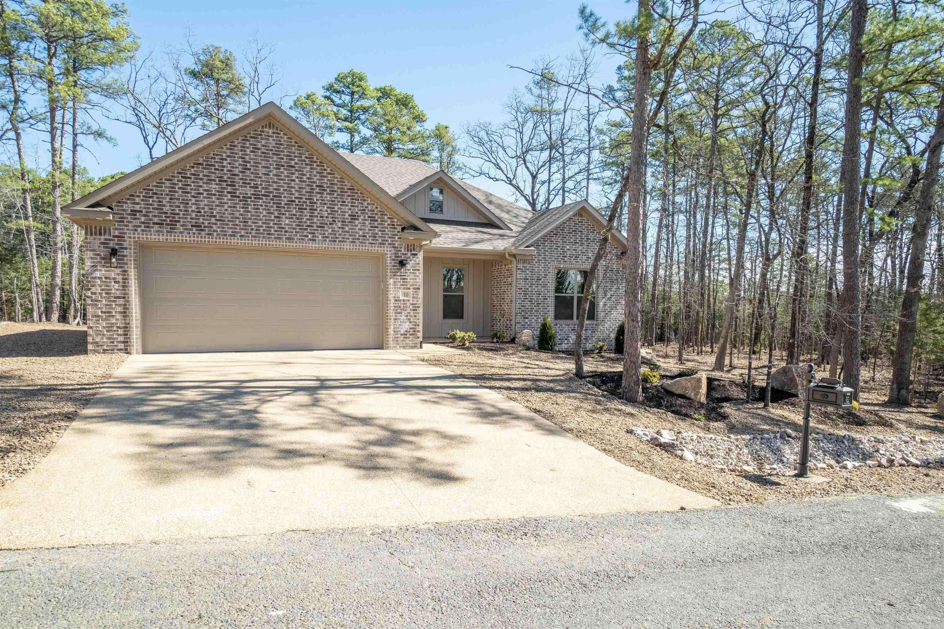 Hot Springs Village, AR 71909,10 Acambaro Place