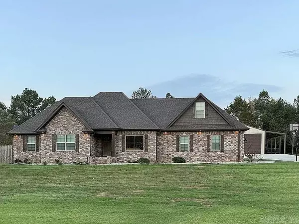 115 Carolyn, Searcy, AR 72143