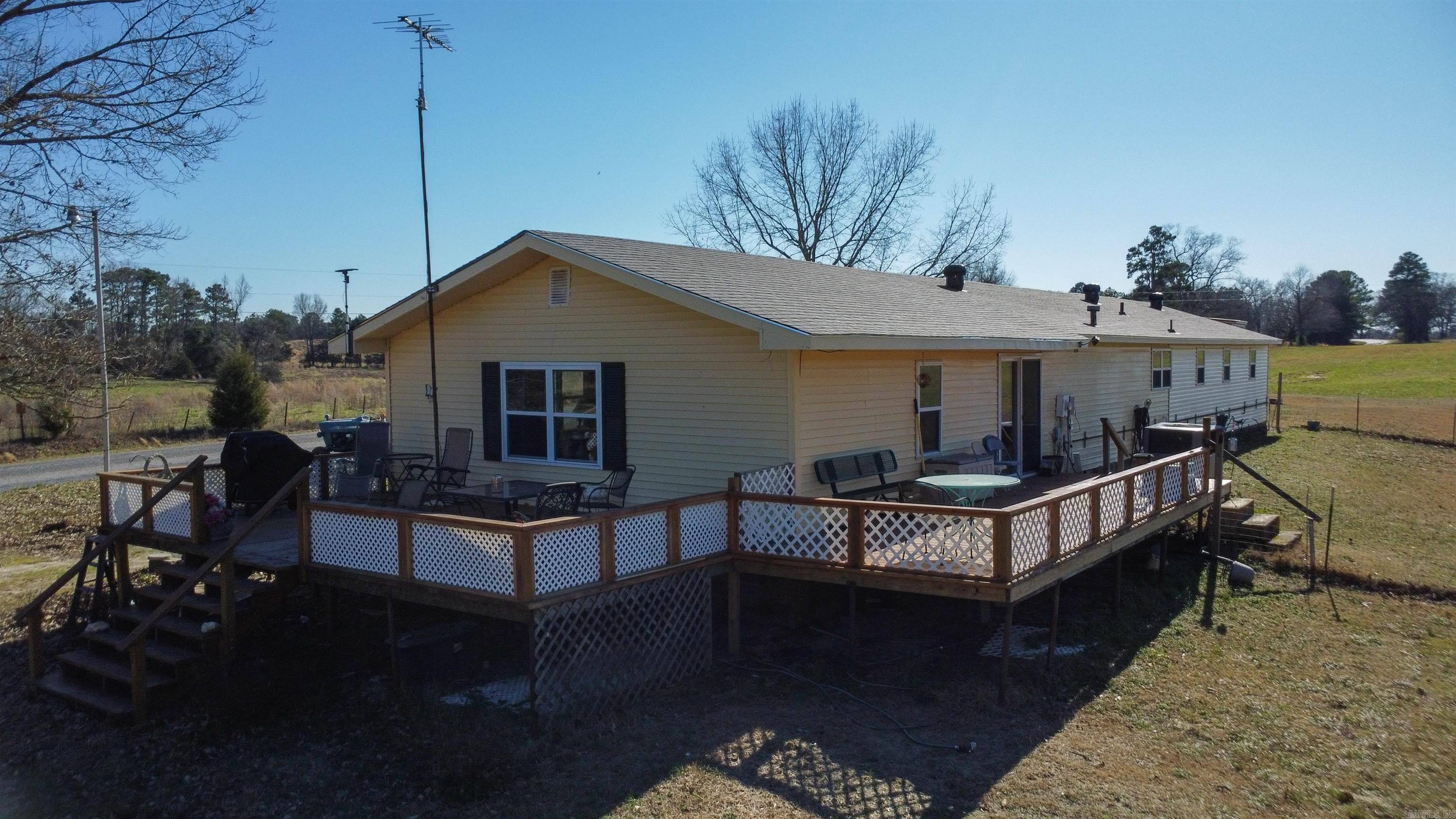 28 Billstown Road, Delight, AR 71940
