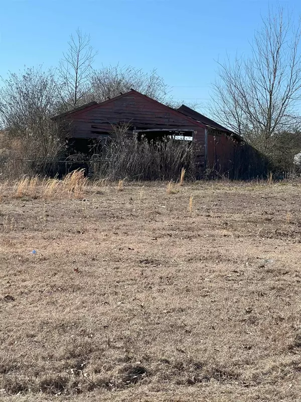 Cove, AR 71937,6522 Hwy 71 South