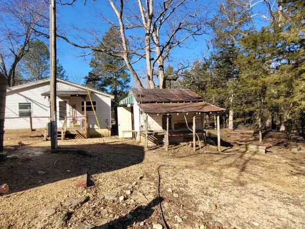 Hardy, AR 72542,282 E Rock Cliff Drive