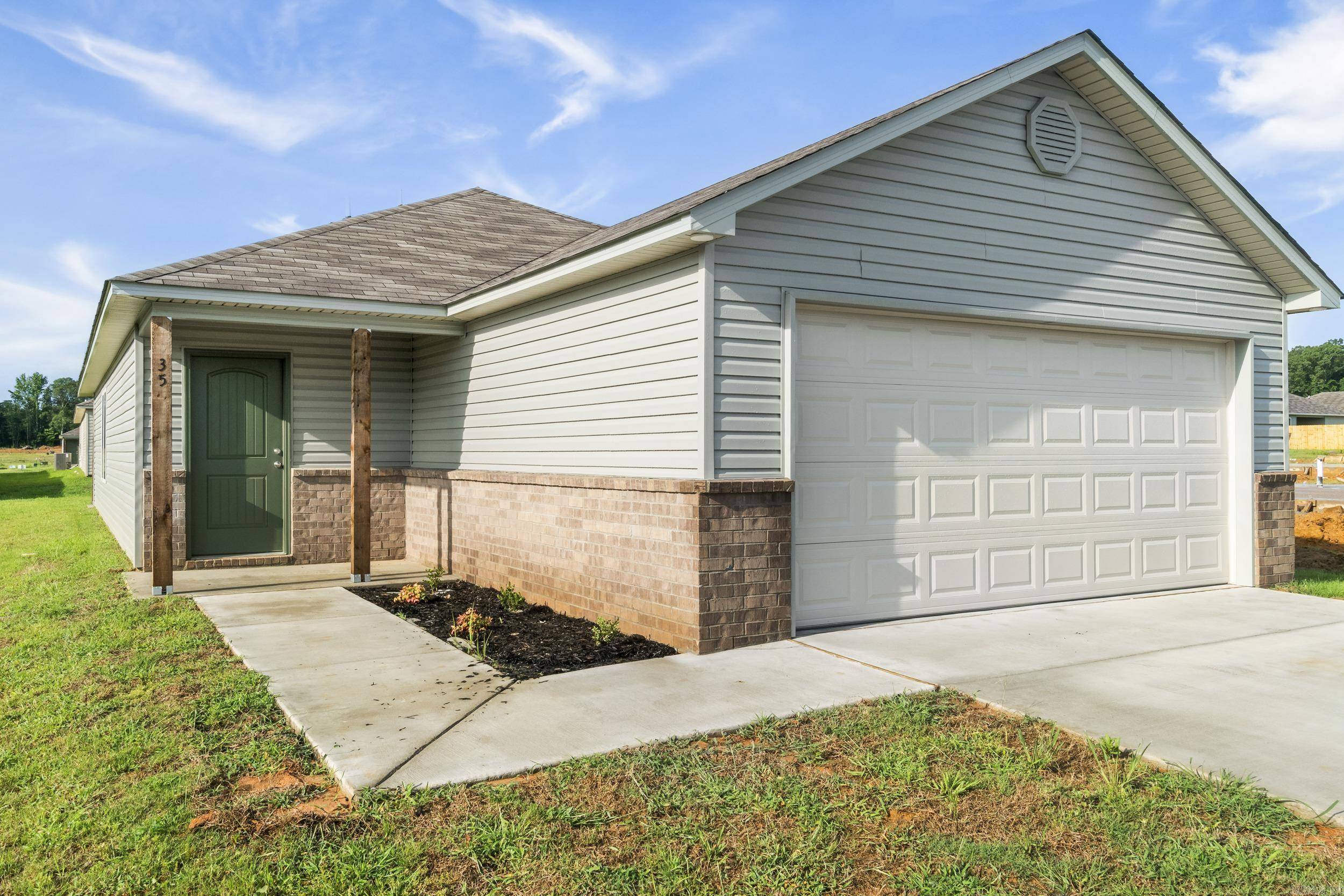 Cabot, AR 72023,35 Kyndall Lauren Lane