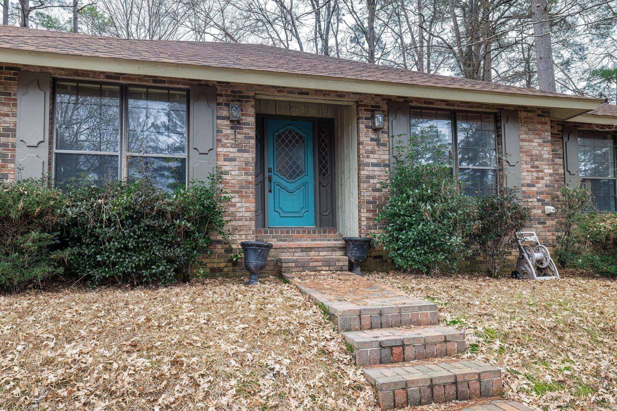 Arkadelphia, AR 71923,204 Forrest Park Dr