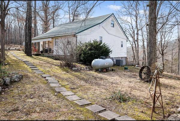 234 Seagrave Circle, Hardy, AR 72542