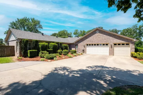 4025 Vineyard Way,  Alexander,  AR 72002