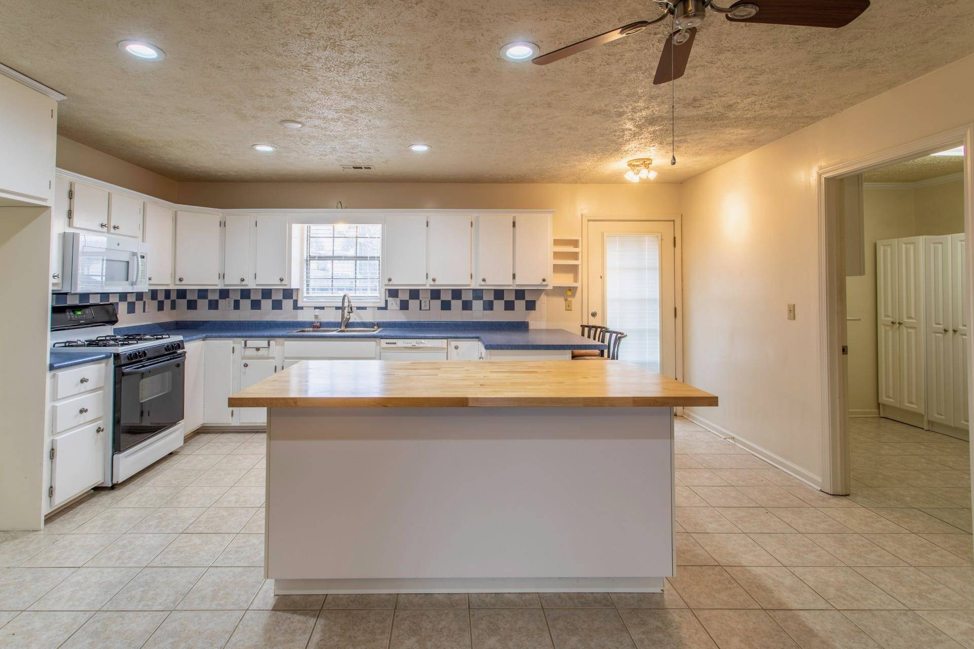 Pocahontas, AR 72455,39 Emma Drive