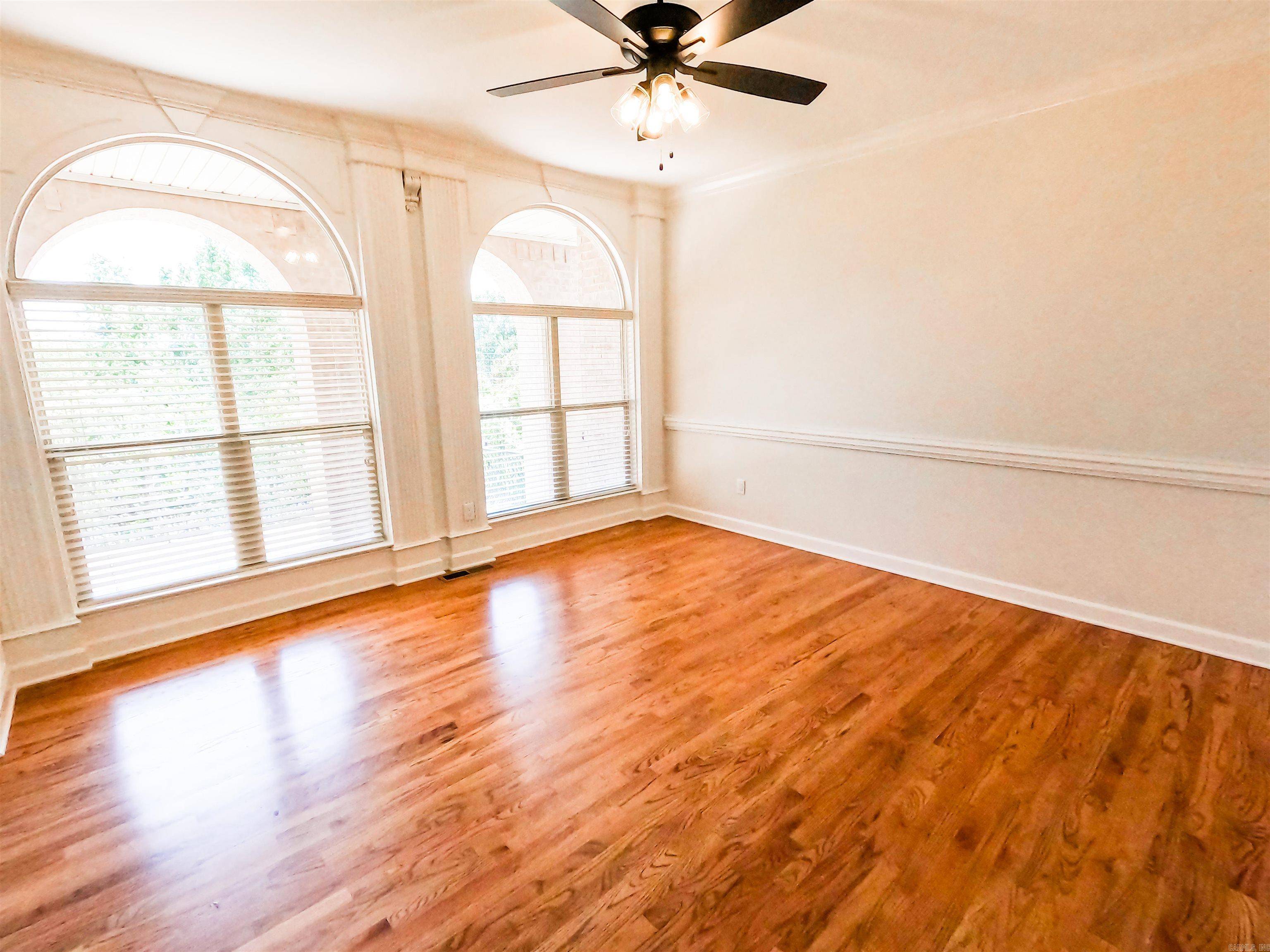 Maumelle, AR 72113,35 Crystal Mountain Lane