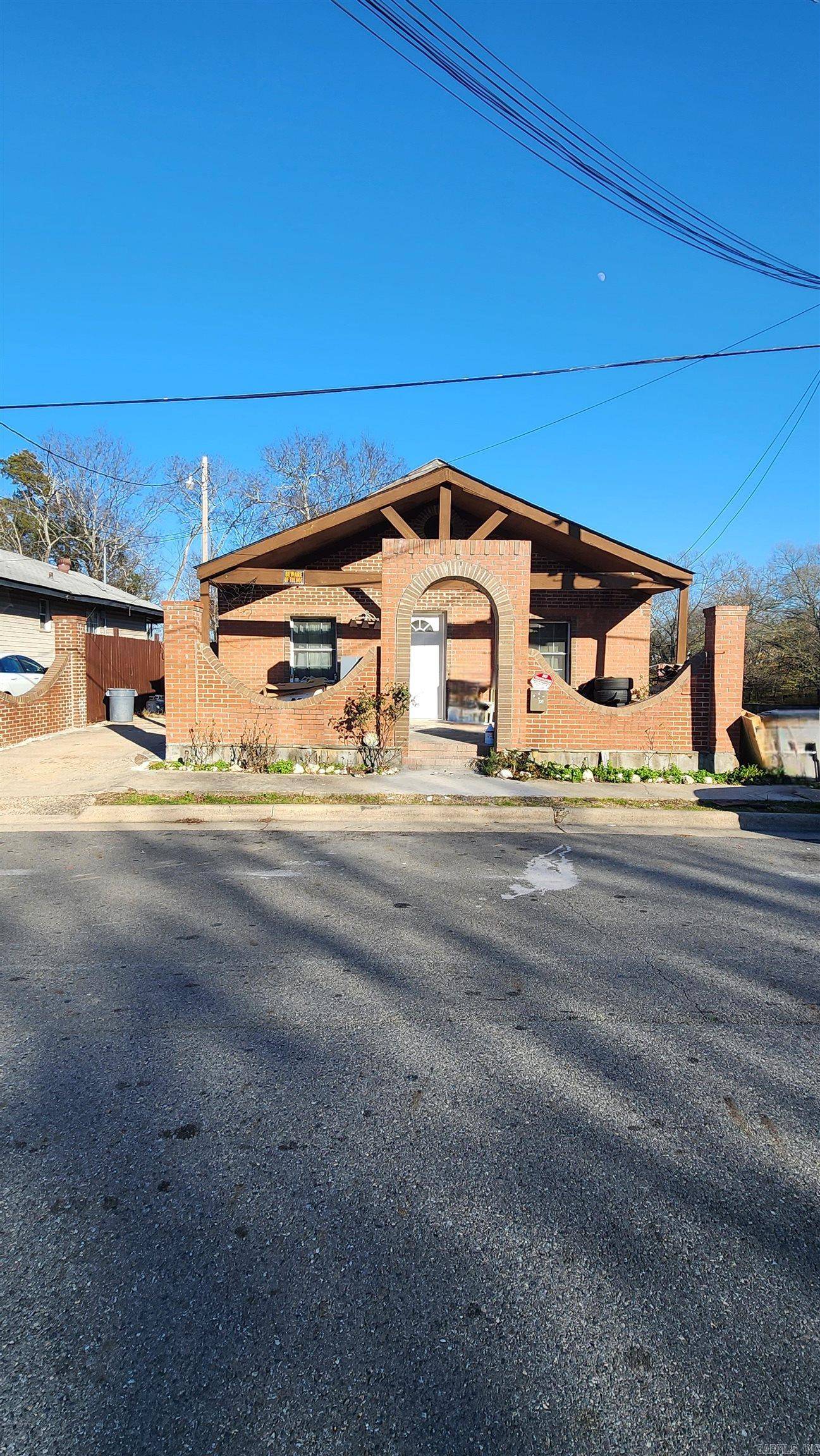 Hot Springs, AR 71901,129 Daisy St