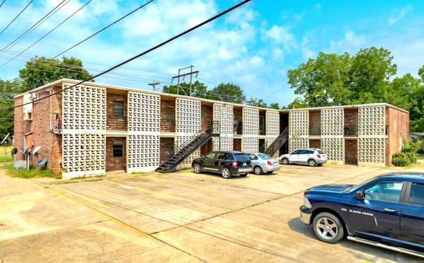 1600 Brentwood Drive, Pine Bluff, AR 71601