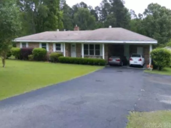 23 Pine Dr, Malvern, AR 72104