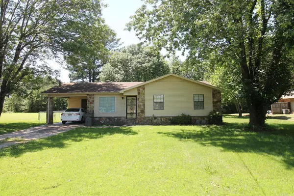 Paragould, AR 72450,1704 Rector Rd
