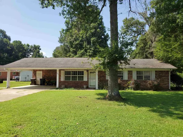 980 Homecrest Drive, Piggott, AR 72454