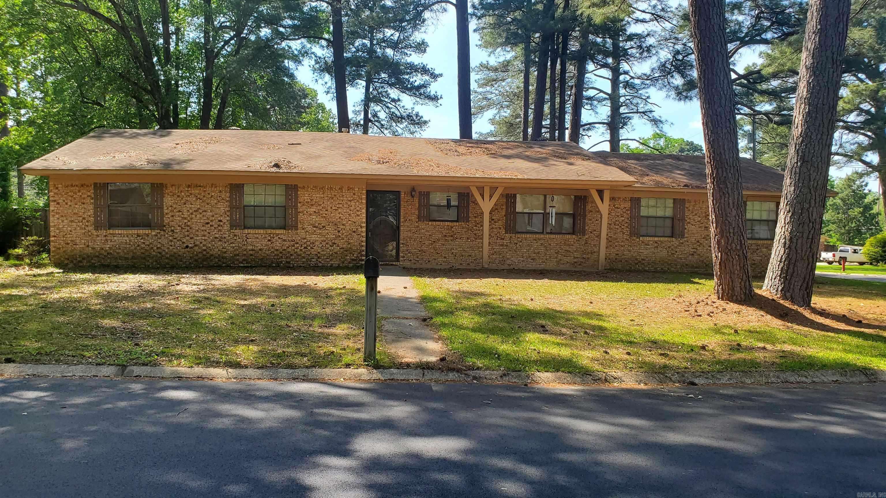 1 Terry Circle, Hope, AR 71801