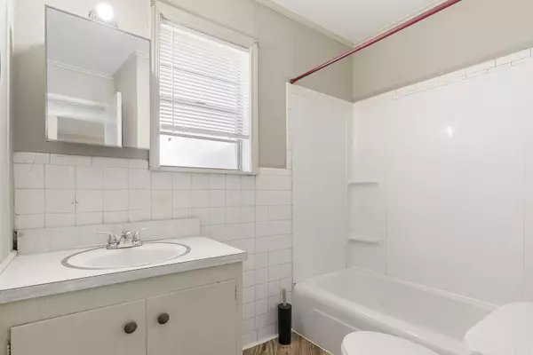 318 E Purdon Street550 England, AR 72046