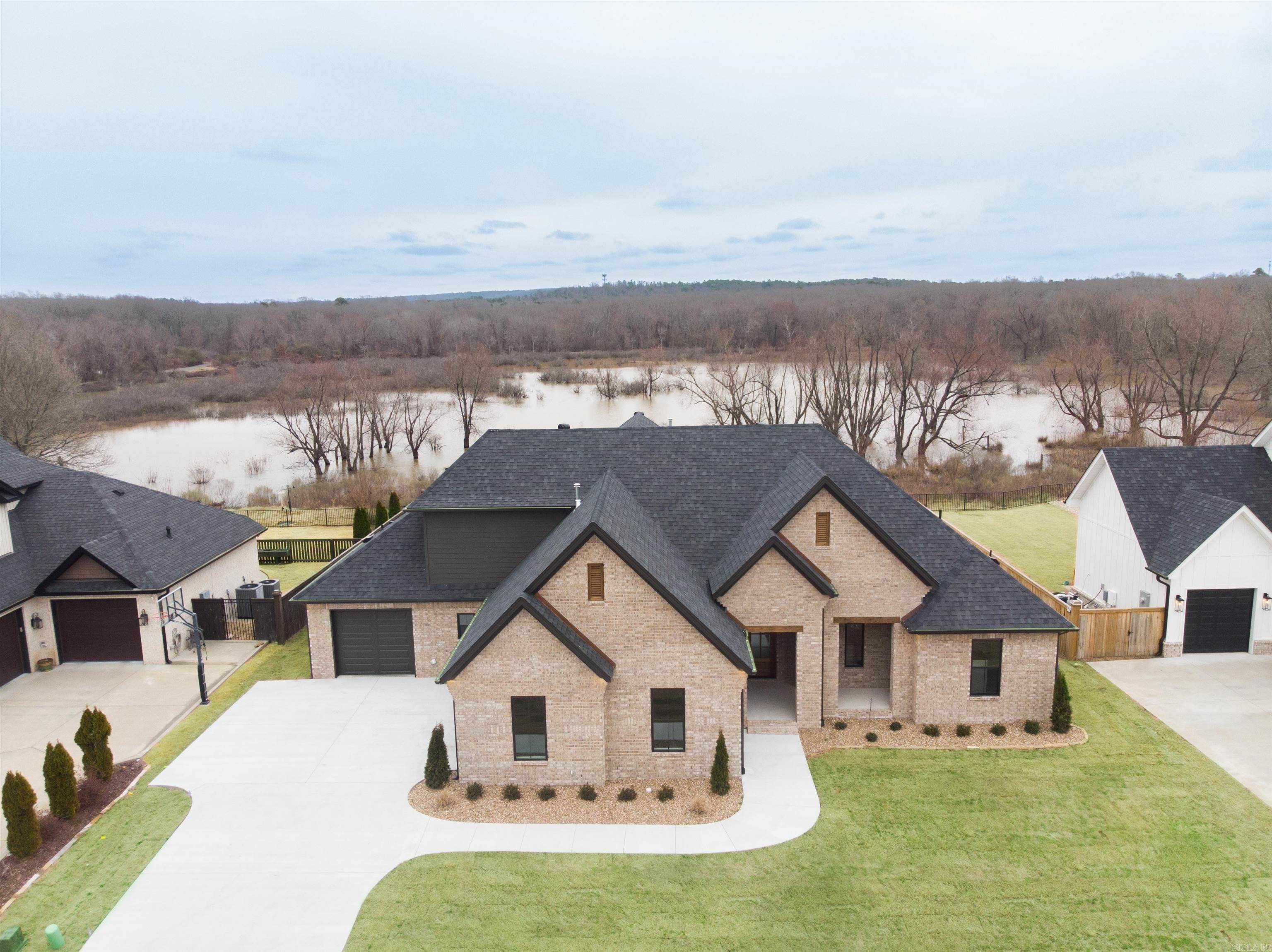 114 Timberland Trail, Maumelle, AR 72113