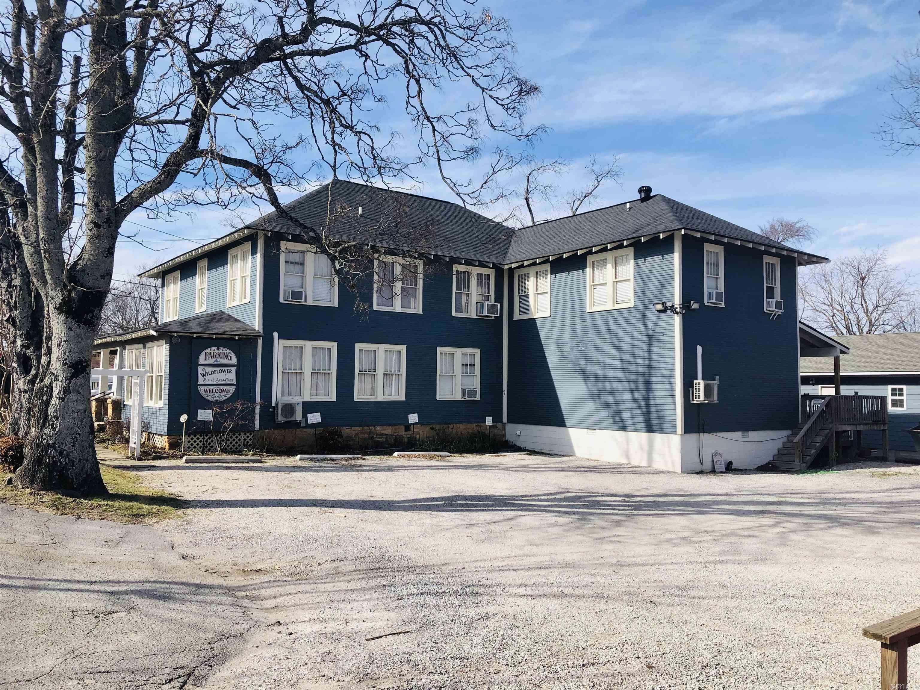 100 E Washington Street, Mountain View, AR 72560