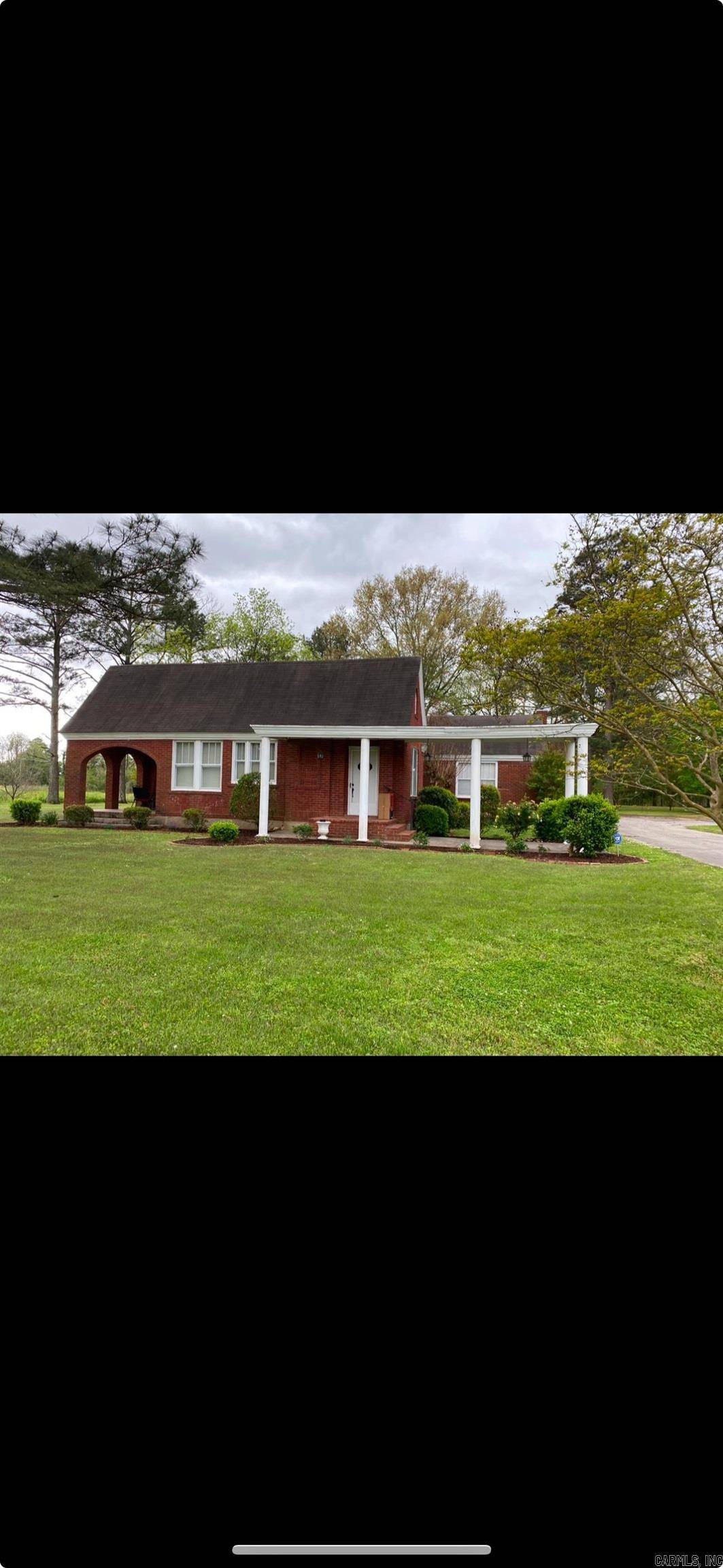 1009 W Main St, Marvell, AR 72366