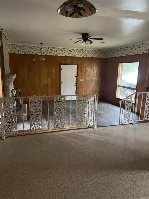 Crossett, AR 71635,1209 Oak Avenue