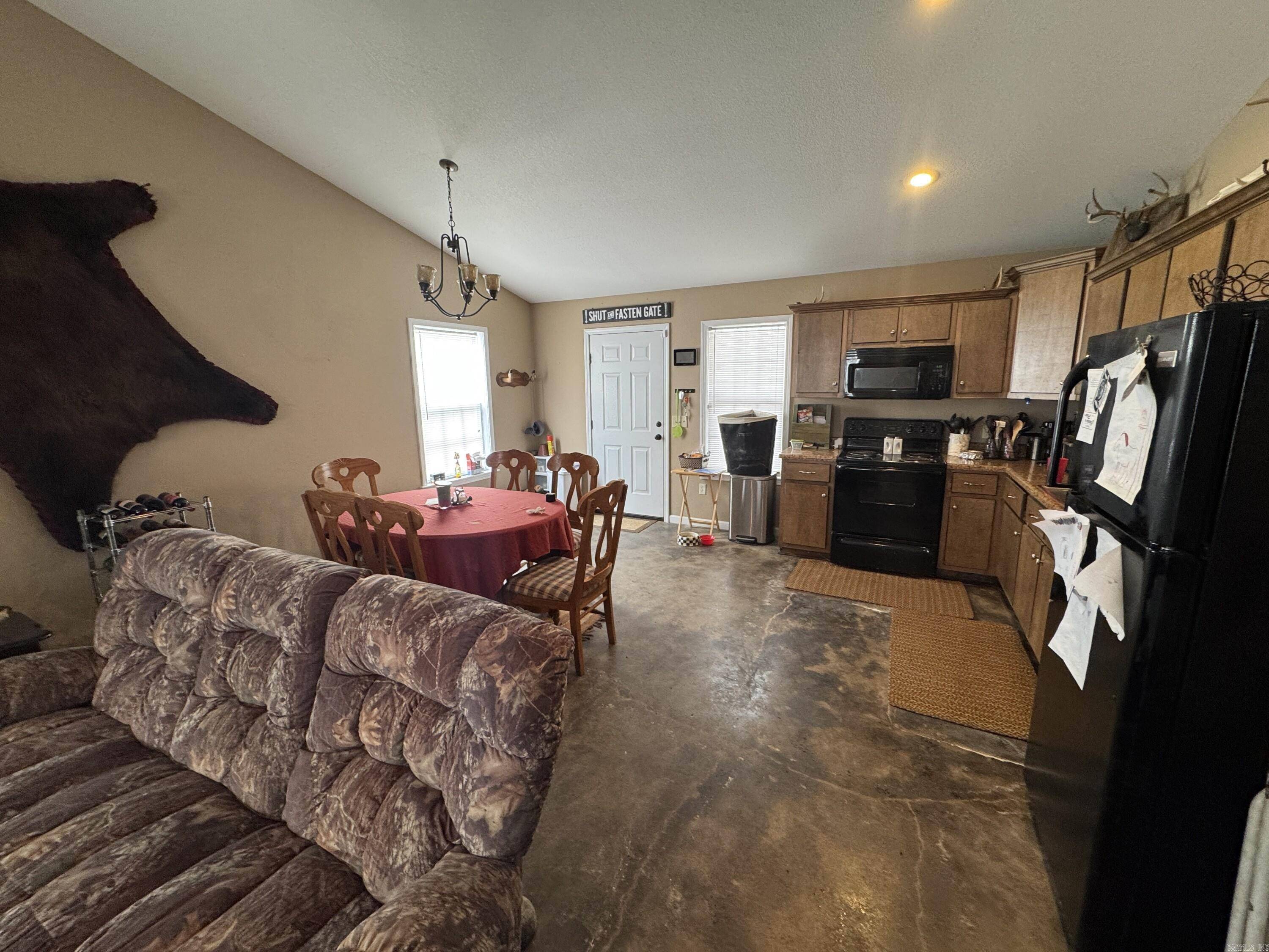 Ravenden Springs, AR 72460,Address not disclosed