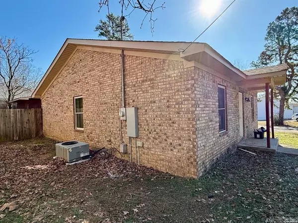 Hot Springs, AR 71913,210 Jeffries Street