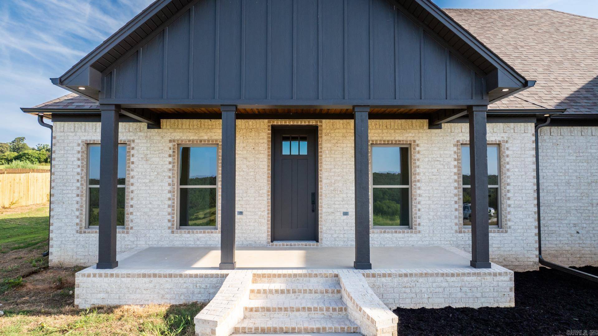Greenbrier, AR 72058,281 Castleberry Road
