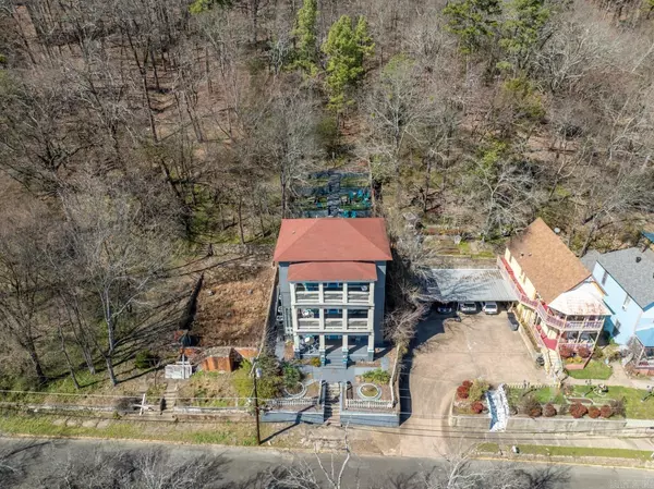 Hot Springs National Park, AR 71901,224 Court Street
