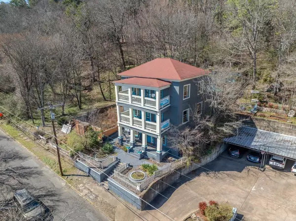 Hot Springs National Park, AR 71901,224 Court Street