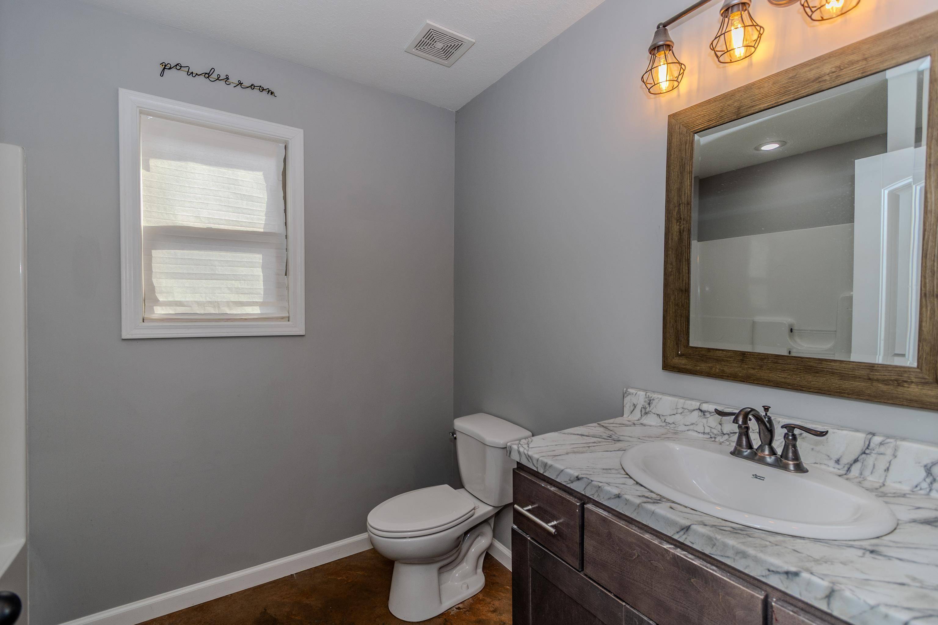 Paragould, AR 72450,1108 AVA Lane