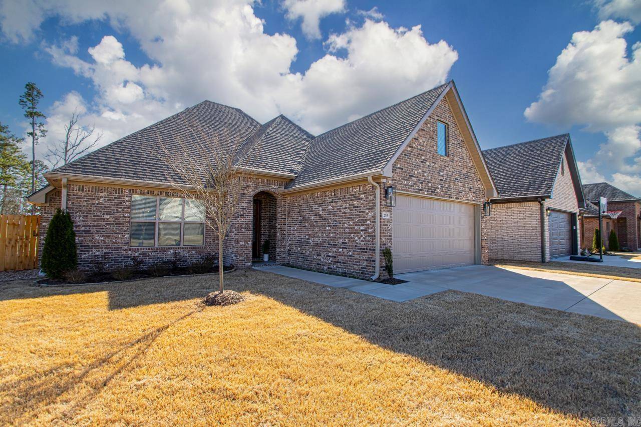 215 Kanis Ridge Drive, Little Rock, AR 72223