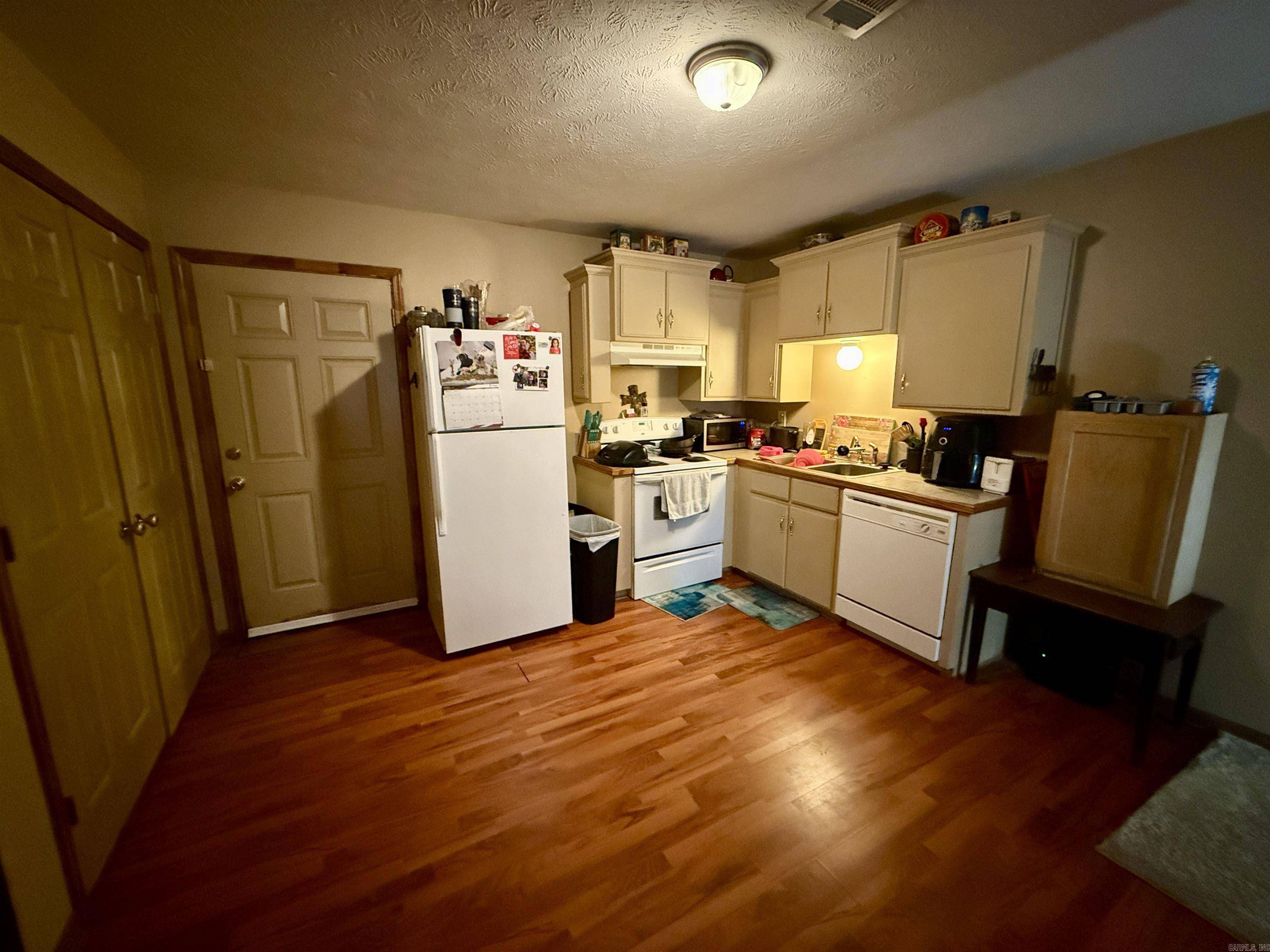 Austin, AR 72023,504-506 514-516 S Pool